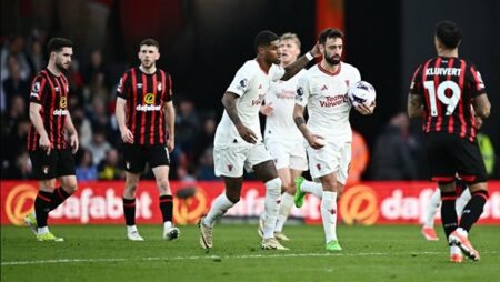 الدوري الإنجليزي.. تشكيل هجومي لبورنموث أمام مانشستر يونايتد