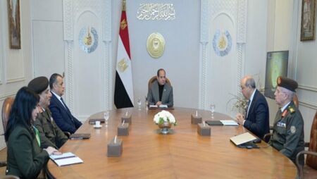 توجيهات رئاسية مهمة لوزيري الإنتاج الحربي والطيران ورئيسي الهيئة الهندسية ومصر للطيران