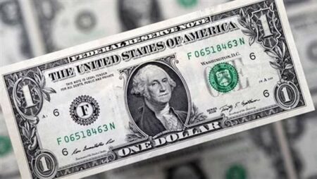 استقرار أسعار الدولار مساء اليوم قبل ساعات من اجتماع المركزي