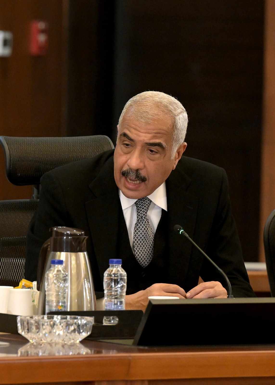 خلال لقائه عددًا من المستثمرين.. رئيس الوزراء يستمع لبعض الآراء المهمة ويُعقب عليها 7 خلال لقائه عددًا من المستثمرين.. رئيس الوزراء يستمع لبعض الآراء المهمة ويُعقب عليها