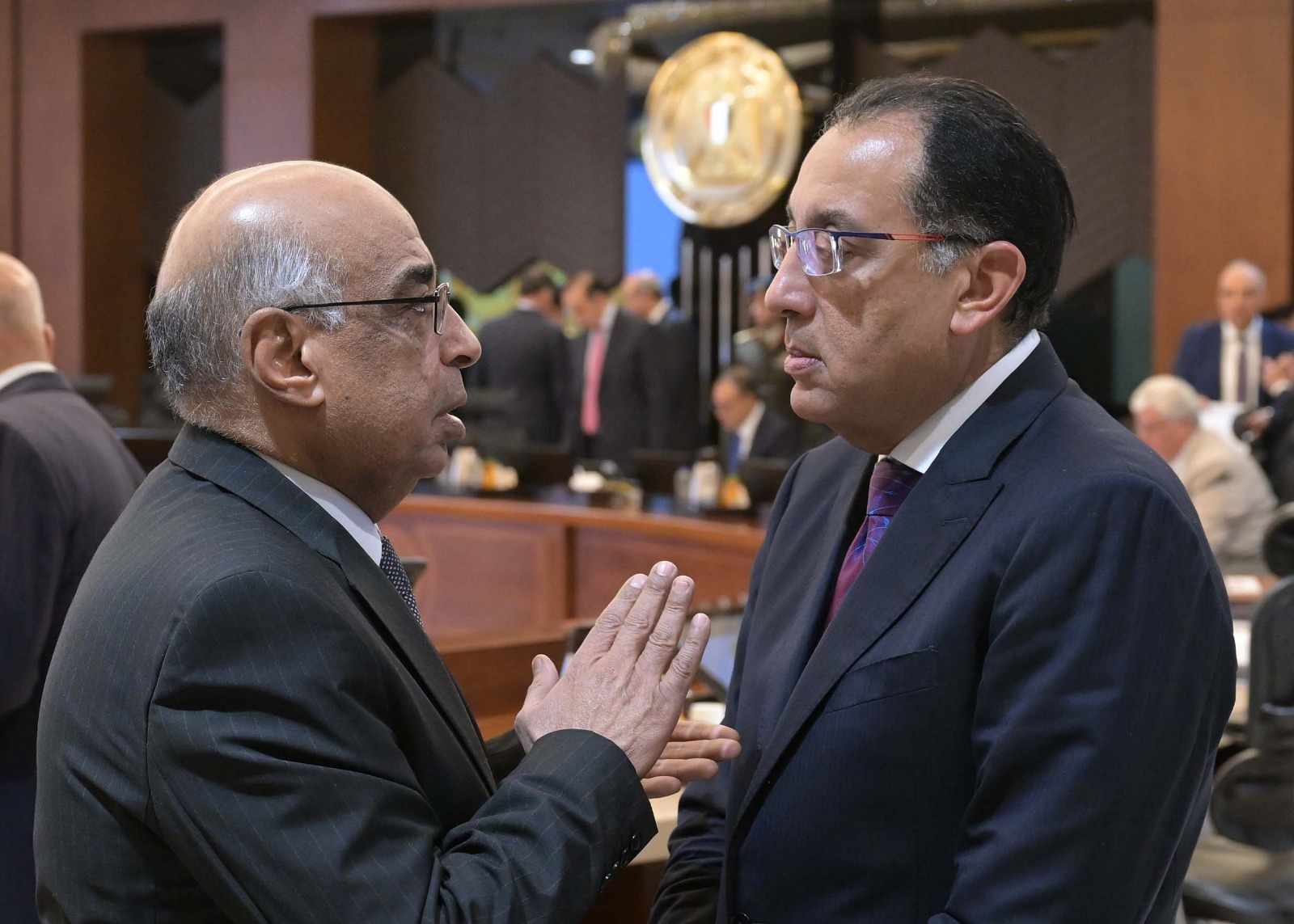 خلال لقائه عددًا من المستثمرين.. رئيس الوزراء يستمع لبعض الآراء المهمة ويُعقب عليها 17 خلال لقائه عددًا من المستثمرين.. رئيس الوزراء يستمع لبعض الآراء المهمة ويُعقب عليها