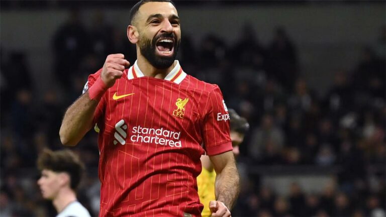 محمد صلاح يواصل إثارة الجدل بشأن مستقبله وينتقد أداء ليفربول رغم السداسية أمام توتنهام