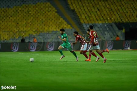 بدلاء الأهلي أمام المصري في الدوري.. أفشة يجاور الساعي