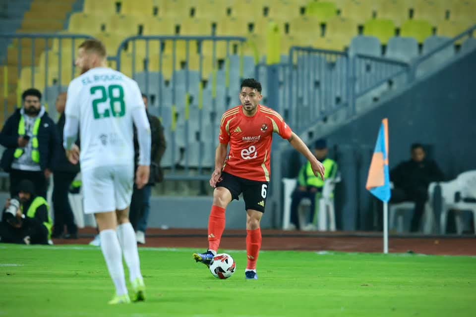 الأهلي يهزم المصري بثنائية في مواجهة مثيرة بالدوري 21 الأهلي يهزم المصري بثنائية في مواجهة مثيرة بالدوري