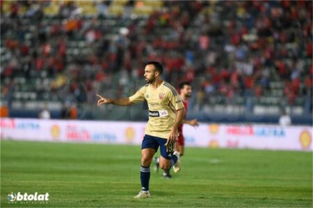 فيديو | أفشة يسجل هدف الأهلي الثاني أمام المصري في الدوري