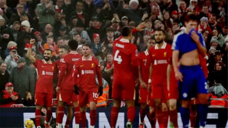 فيديو | محمد صلاح يقود ليفربول للفوز بثلاثية على ليستر سيتي في الدوري الإنجليزي
