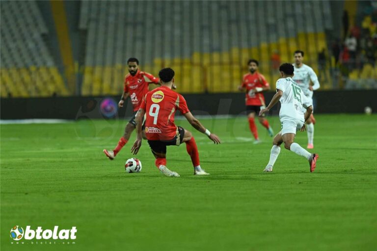 فيديو | في مباراة مثيرة.. الأهلي يفوز على المصري بثنائية ويقترب من صدارة الدوري