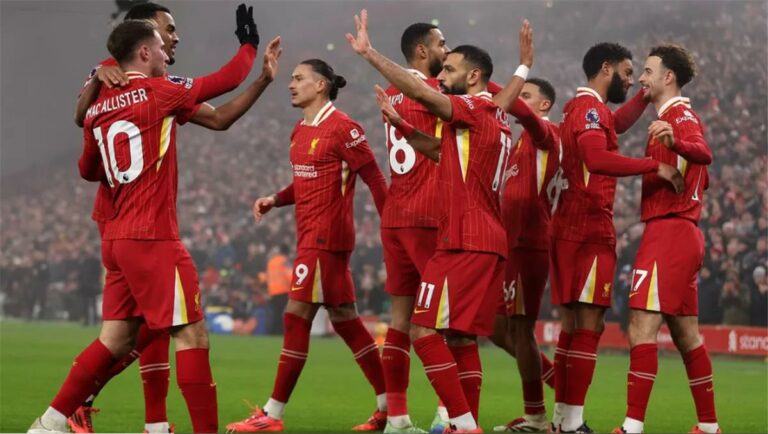 ثلاثي ليفربول يواجه شبح الغياب عن مباراة مانشستر يونايتد
