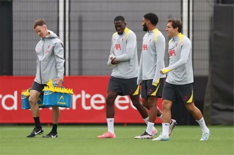 لإعادة إحياء مسيرته.. لاعب ليفربول مطلوب في الدوري الإيطالي