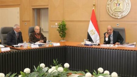 18.7 مليار جنيه استثمارات عام 2023-24.. وزيادة الطاقة المولدة 6%