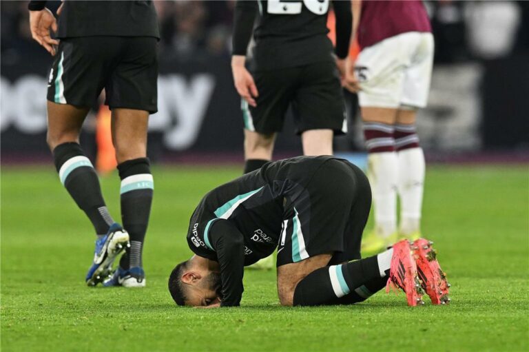 الدوري الإنجليزي: وسط غموض مستقبله مع ليفربول.. محمد صلاح يقترب من موسم تاريخي