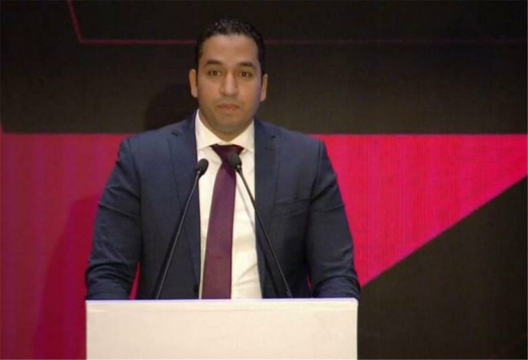طه عزت يكشف حقيقة بصق مدرب الزمالك على حكم مباراة طلائع الجيش