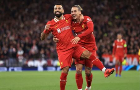 تسيميكاس يكشف سر تألق محمد صلاح في الموسم الحالي مع ليفربول