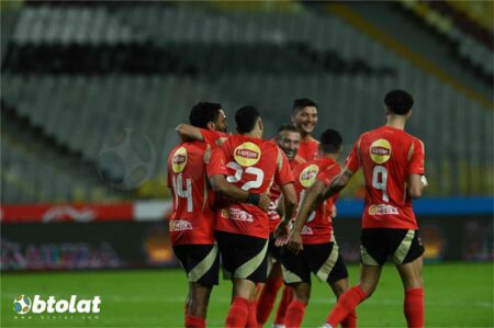 بدلاء الأهلي أمام إنبي في الدوري.. الشحات يجاور أشرف داري
