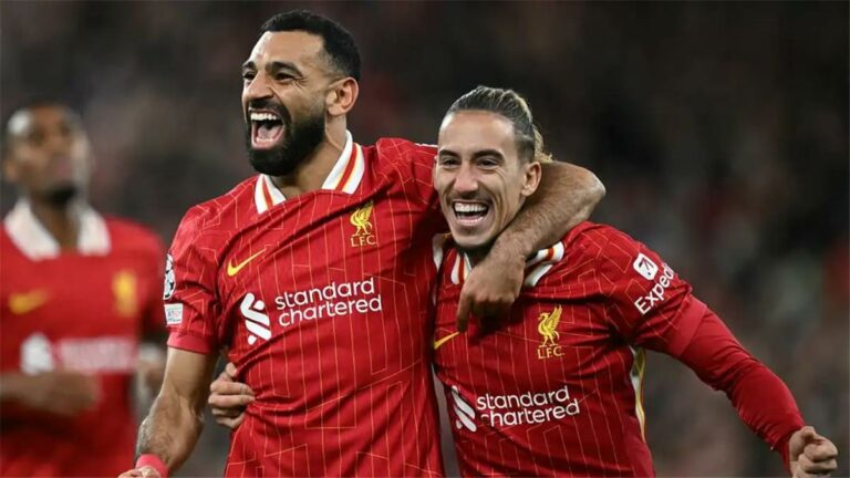 تسيميكاس: محمد صلاح يفعل أشياء لا تُصدق.. وفخور بإنجاز الـ100 مباراة مع ليفربول