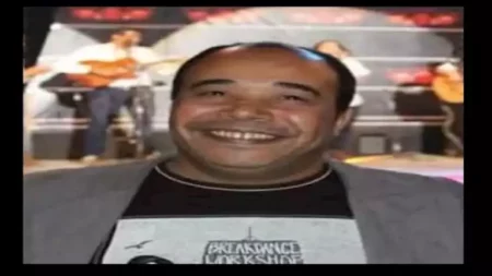 أعلن الخبر شقيقه ونعاه أصدقائه.. وفاة الفنان سيد الفيومي
