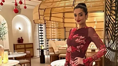 بفستان أحمر سك.. ملك أحمد زاهر تخطف الأنظار في أحدث ظهور لها