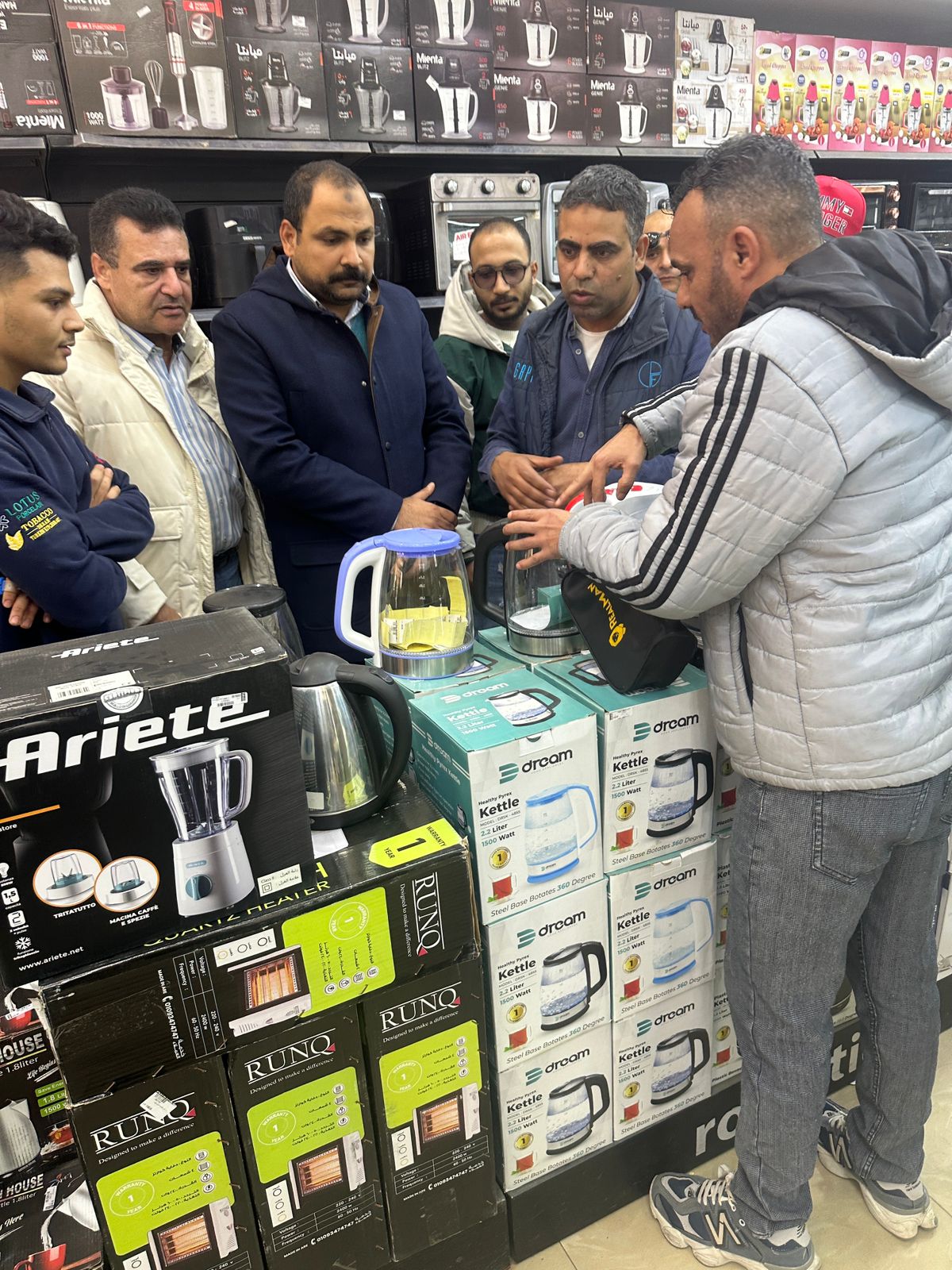 استجابة لشكاوى المواطنين.. رفع 1700 حالة إشغال في حملة مكبرة ببولاق الدكرور