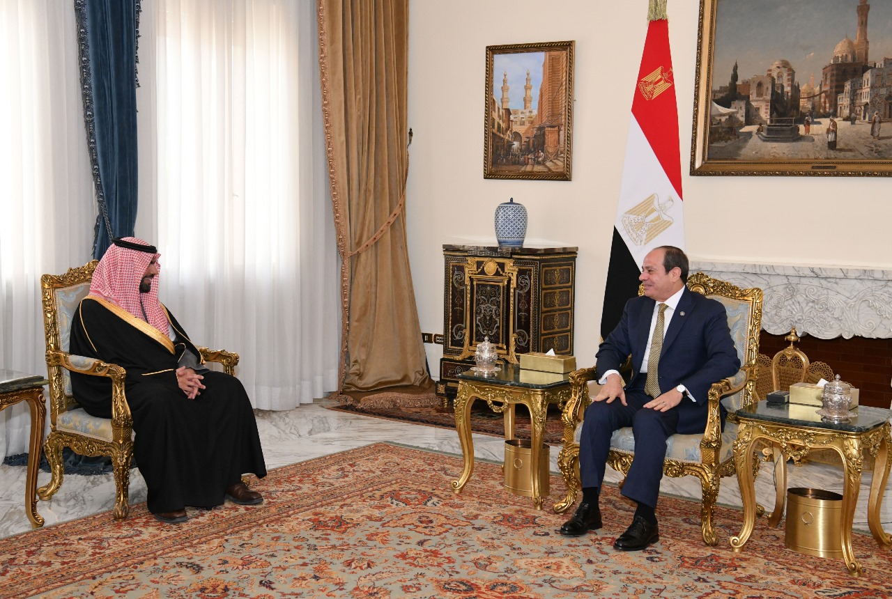 تفاصيل نشاط الرئيس السيسي اليوم (صور)