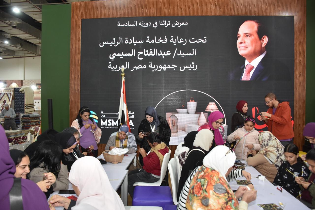 بحضور آلاف الزوار.. غدا ختام فعاليات معرض تراثنا للحرف اليدوية والتراثية 2 بحضور آلاف الزوار.. غدا ختام فعاليات معرض تراثنا للحرف اليدوية والتراثية
