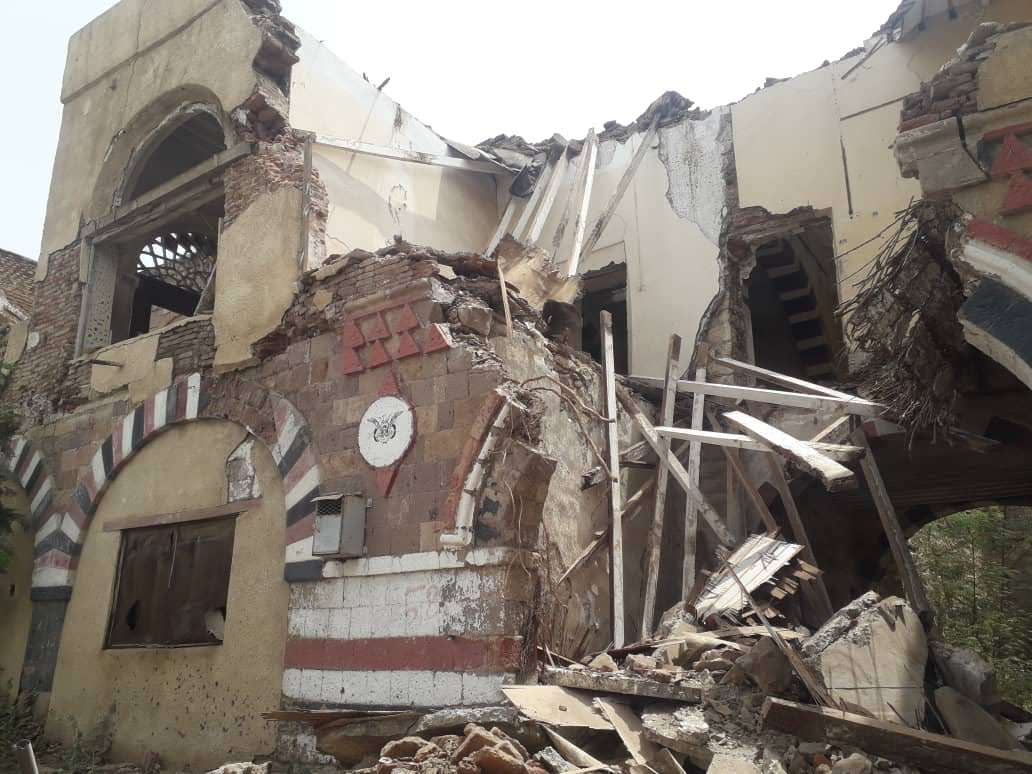الإرهاب يعصف بالتراث.. جماعة الحوثي تدمر الآثار وتعبث بتاريخ وحضارة اليمن.. نهب منظم وحرب لا تميز بين البشر والحجر 13 الإرهاب يعصف بالتراث.. جماعة الحوثي تدمر الآثار وتعبث بتاريخ وحضارة اليمن.. نهب منظم وحرب لا تميز بين البشر والحجر