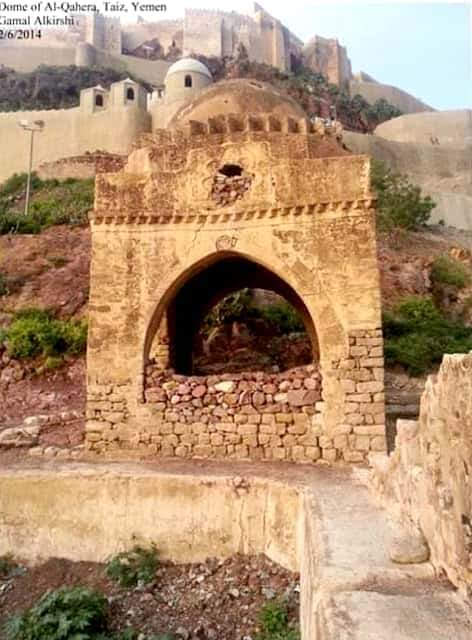 الإرهاب يعصف بالتراث.. جماعة الحوثي تدمر الآثار وتعبث بتاريخ وحضارة اليمن.. نهب منظم وحرب لا تميز بين البشر والحجر 27 الإرهاب يعصف بالتراث.. جماعة الحوثي تدمر الآثار وتعبث بتاريخ وحضارة اليمن.. نهب منظم وحرب لا تميز بين البشر والحجر