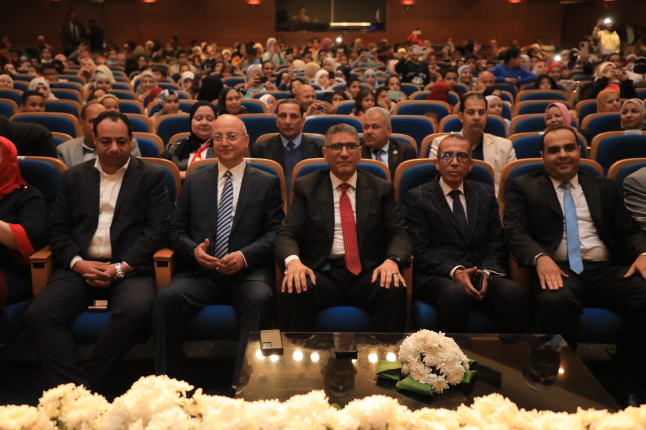 محافظ الجيزة يشهد حفل تكريم حفظة القرآن الكريم من أبناء مدينة 6 أكتوبر 1 محافظ الجيزة يشهد حفل تكريم حفظة القرآن الكريم من أبناء مدينة 6 أكتوبر