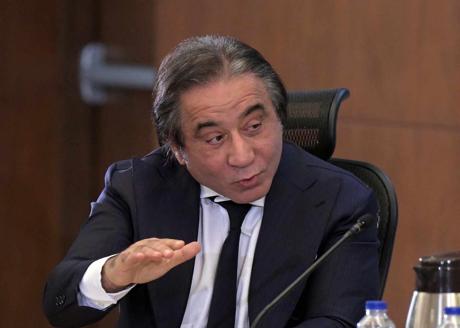خلال لقائه عددًا من المستثمرين.. رئيس الوزراء يستمع لبعض الآراء المهمة ويُعقب عليها 12 خلال لقائه عددًا من المستثمرين.. رئيس الوزراء يستمع لبعض الآراء المهمة ويُعقب عليها