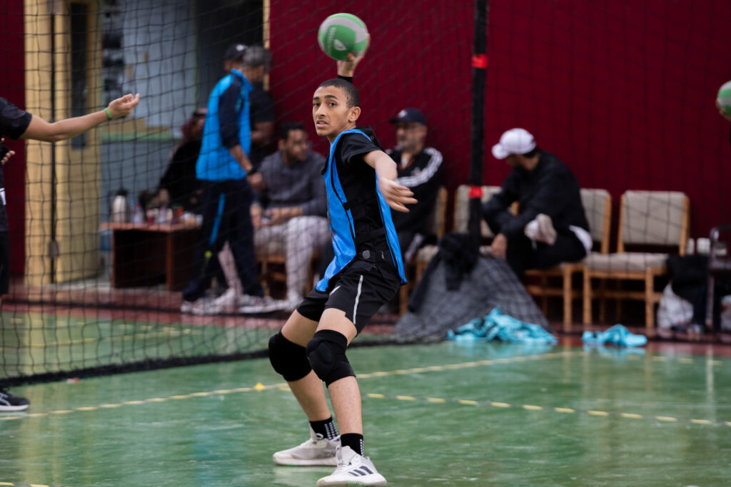 176 لاعب يشعلون بطولة الرياض المدرسية لكرة المناورة