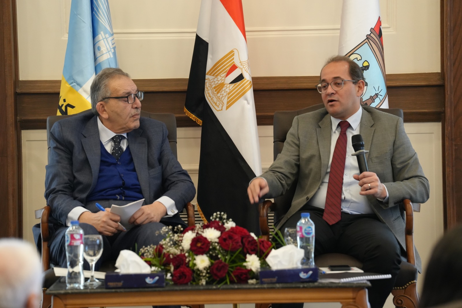 سنعمل سويًا لدفع وتنمية دور القطاع الخاص ودعمه للمنافسة الدولية 20 سنعمل سويًا لدفع وتنمية دور القطاع الخاص ودعمه للمنافسة الدولية