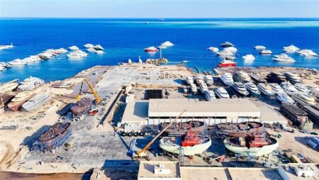 تكليف رئاسي جديد ببناء 12 سفينة صيد أعالي بحار لتطوير الأسطول