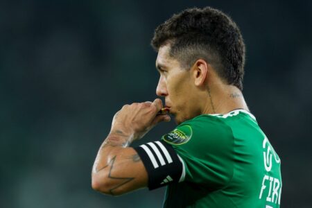 وكيل فيرمينو يوضح لـبطولات حقيقة انتقاله إلى الزمالك في ميركاتو يناير