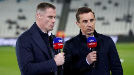 جيمي كاراجر ينتقد لاعب ليفربول أمام مانشستر يونايتد: كان سيئاً اليوم