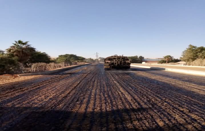 محافظة الجيزة مجهودات مديرية الطرق فى أول أسبوع لــ 2025.. صور 1 محافظة الجيزة مجهودات مديرية الطرق فى أول أسبوع لــ 2025.. صور