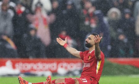 محمد صلاح يعادل رقم هنري ويقترب من لامبارد بعد هدفه أمام مانشستر يونايتد