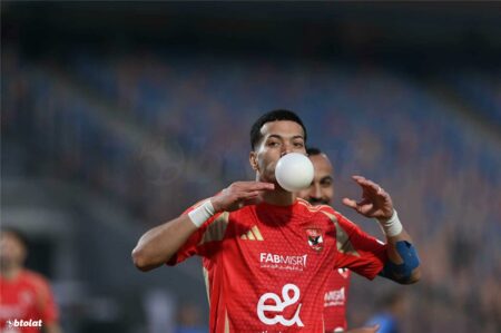 نجم الزمالك السابق يهاجم إمام عاشور: احتفاله بـ «البالونة البيضاء» غير مقبول.. وننتظر قرار لجنة المسابقات