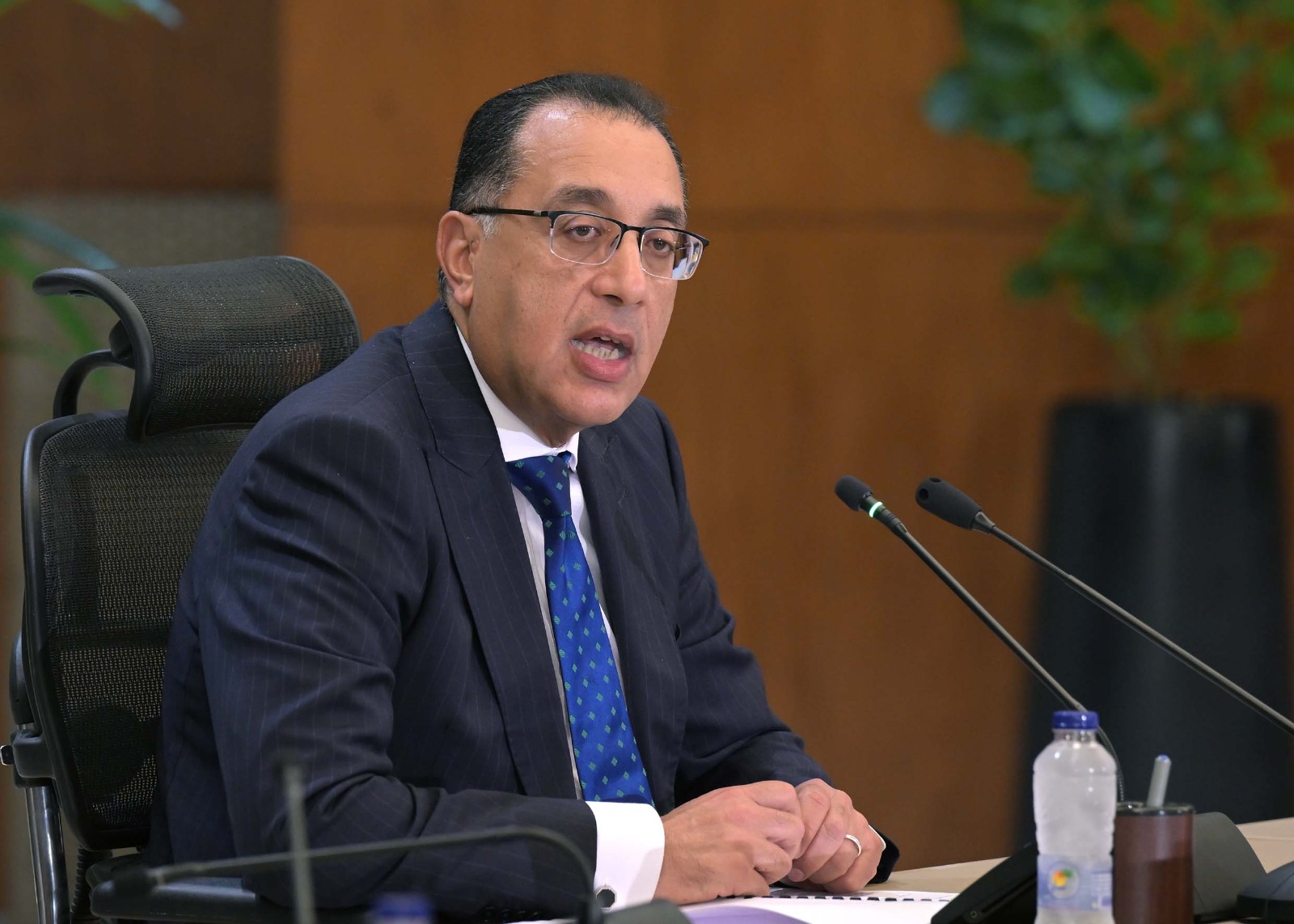 رئيس الوزراء: الموافقة على بدء إجراءات تعيين 72 ألف معلم.. الدولة وفرت مليارًا ونصف مليار دولار من فاتورة استيراد المنتجات البترولية 1 رئيس الوزراء: الموافقة على بدء إجراءات تعيين 72 ألف معلم.. الدولة وفرت مليارًا ونصف مليار دولار من فاتورة استيراد المنتجات البترولية