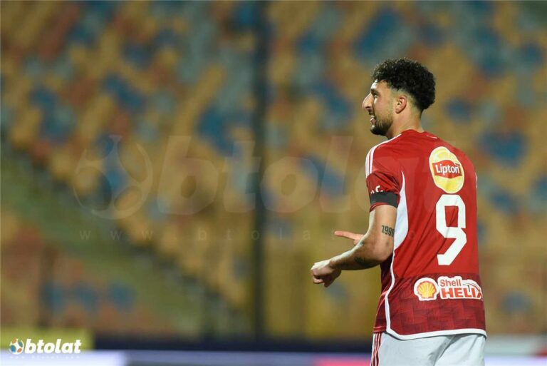 وسام أبو علي: أحب اللعب مع ثنائي الأهلي.. ورسالة للجماهير بعد تراجع النتائج