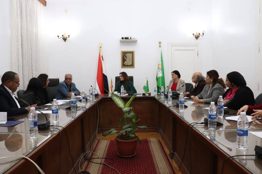 نائب محافظ الجيزة تبحث ضم المحافظة للمدن الإبداعية باليونيسكو