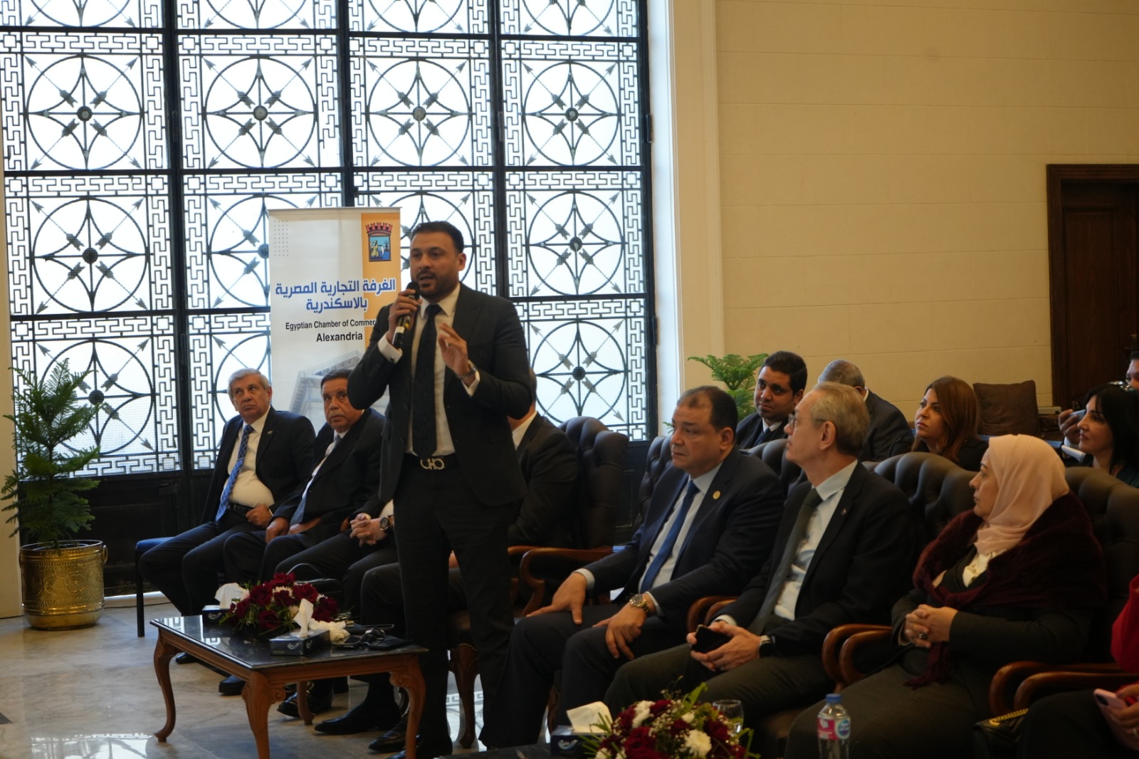 سنعمل سويًا لدفع وتنمية دور القطاع الخاص ودعمه للمنافسة الدولية 7 سنعمل سويًا لدفع وتنمية دور القطاع الخاص ودعمه للمنافسة الدولية