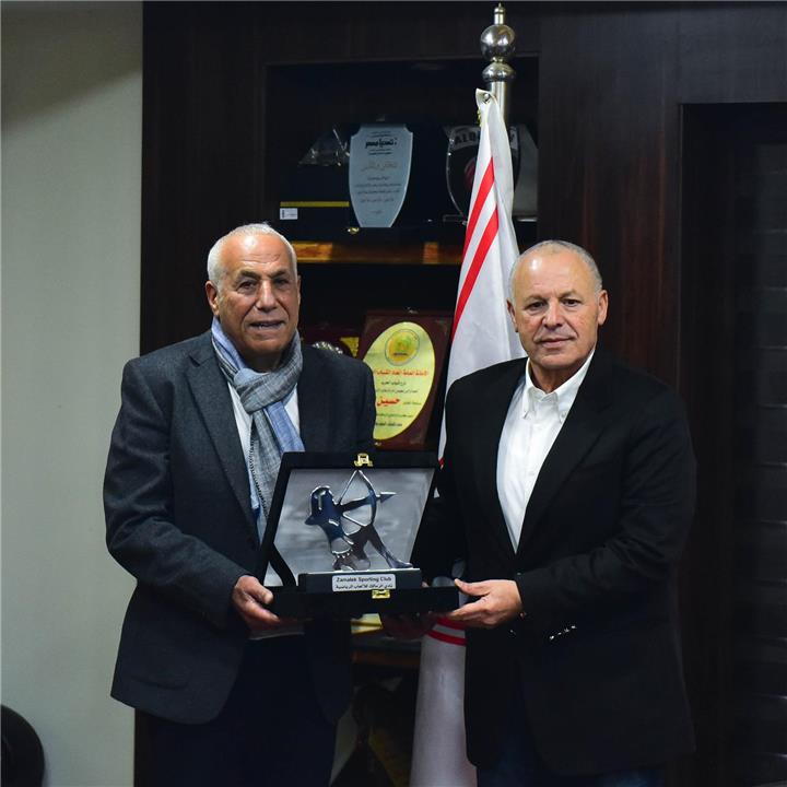 بالصور | هاني أبو ريدة يزور الزمالك ويجتمع مع حسين لبيب