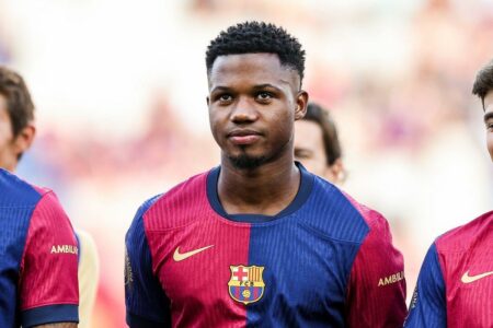 نادٍ إنجليزي يسعى لضم فاتي من برشلونة .. وموقف اللاعب