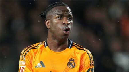 بعد فينيسيوس.. الدوري السعودي يحاول خطف لاعب برشلونة المتألق