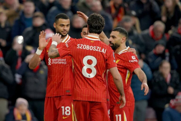 ترتيب الدوري الإنجليزي بعد فوز ليفربول وآرسنال ومانشستر سيتي