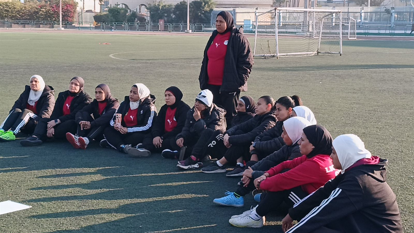 عطية السيد محاضرًا بدورة الرخصة الإفريقية B 7 بنادي اتحاد الشرطة 2 عطية السيد محاضرًا بدورة الرخصة الإفريقية B 7 بنادي اتحاد الشرطة