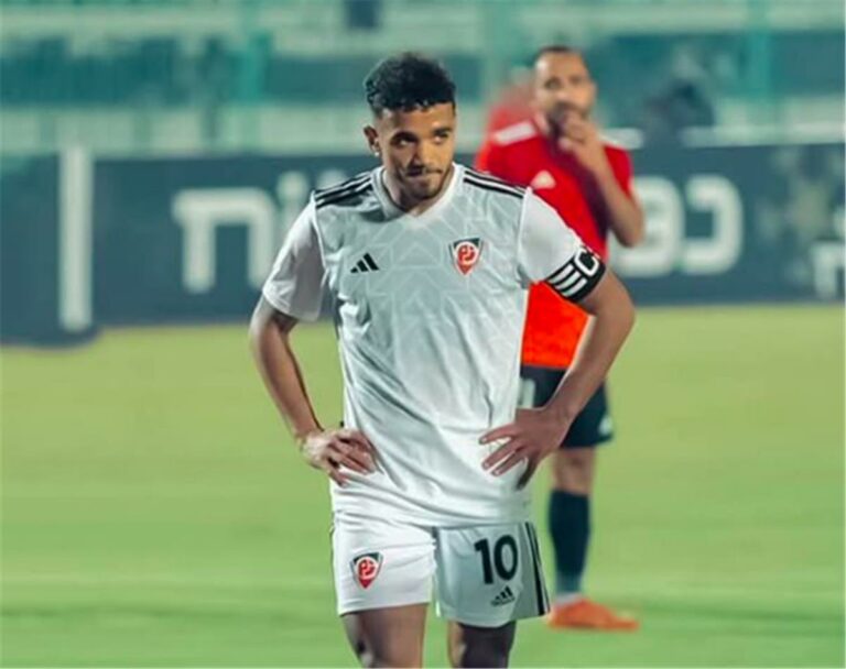 الحسم خلال ساعات.. تفاصيل مفاوضات الأهلي مع بتروجيت لضم رشاد المتولي