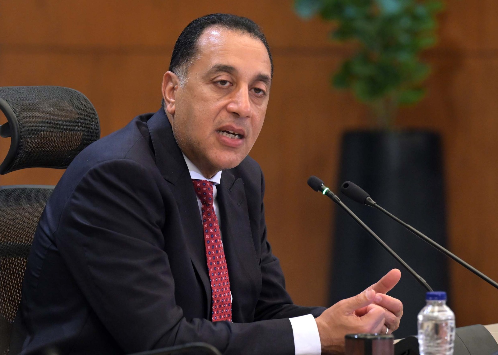 مدبولي: الرئيس كلّف الحكومة بوضع حزمة اجتماعية جديدة يتم العمل عليها حاليًا.. والإعلان عنها قريبًا.. الكشف البترولي الجديد في خليج السويس يفتح الباب أمام المزيد من الاكتشافات في هذه المنطقة 1 مدبولي: الرئيس كلّف الحكومة بوضع حزمة اجتماعية جديدة يتم العمل عليها حاليًا.. والإعلان عنها قريبًا.. الكشف البترولي الجديد في خليج السويس يفتح الباب أمام المزيد من الاكتشافات في هذه المنطقة