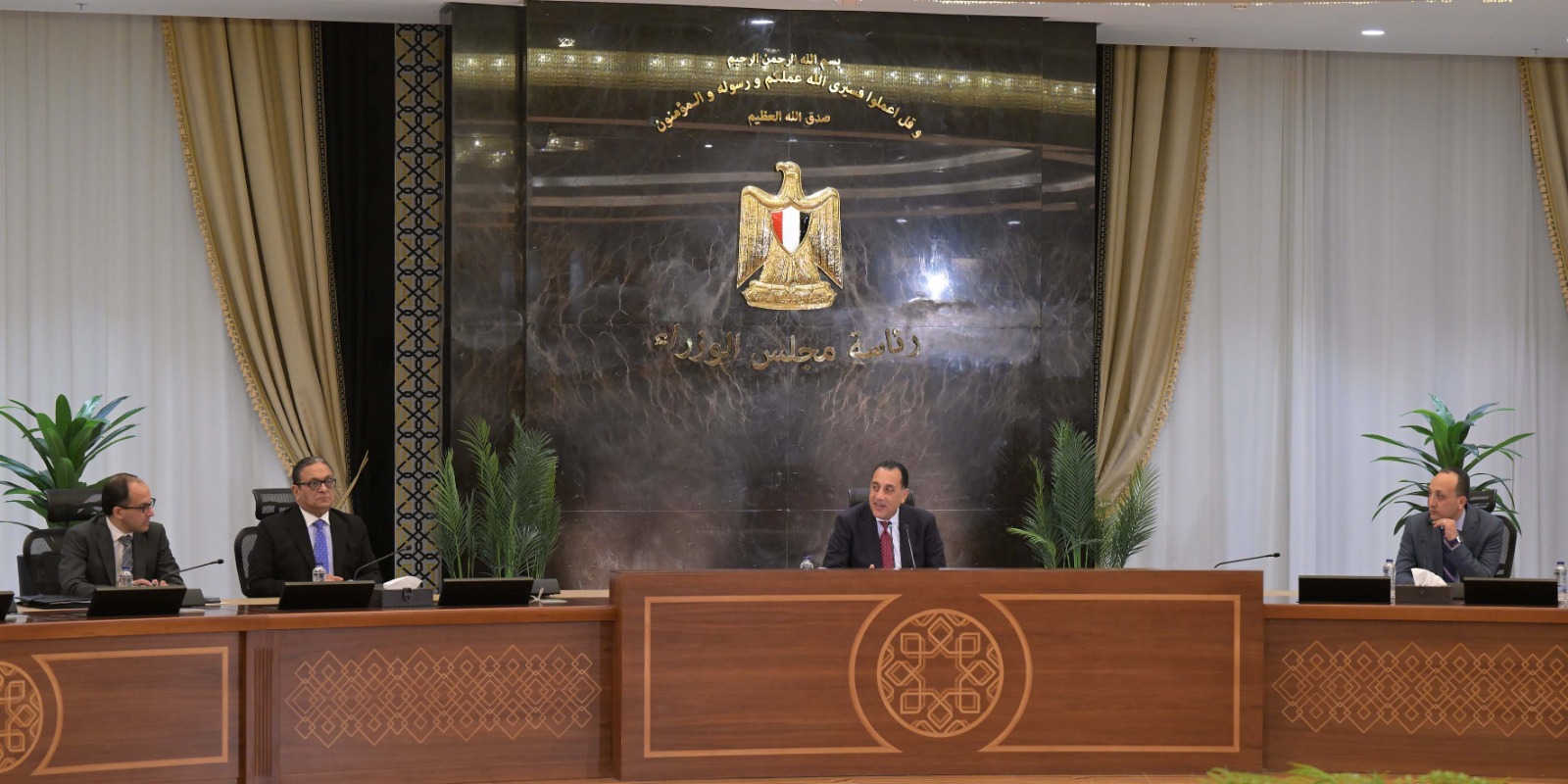 مدبولي: الرئيس كلّف الحكومة بوضع حزمة اجتماعية جديدة يتم العمل عليها حاليًا.. والإعلان عنها قريبًا.. الكشف البترولي الجديد في خليج السويس يفتح الباب أمام المزيد من الاكتشافات في هذه المنطقة 3 مدبولي: الرئيس كلّف الحكومة بوضع حزمة اجتماعية جديدة يتم العمل عليها حاليًا.. والإعلان عنها قريبًا.. الكشف البترولي الجديد في خليج السويس يفتح الباب أمام المزيد من الاكتشافات في هذه المنطقة