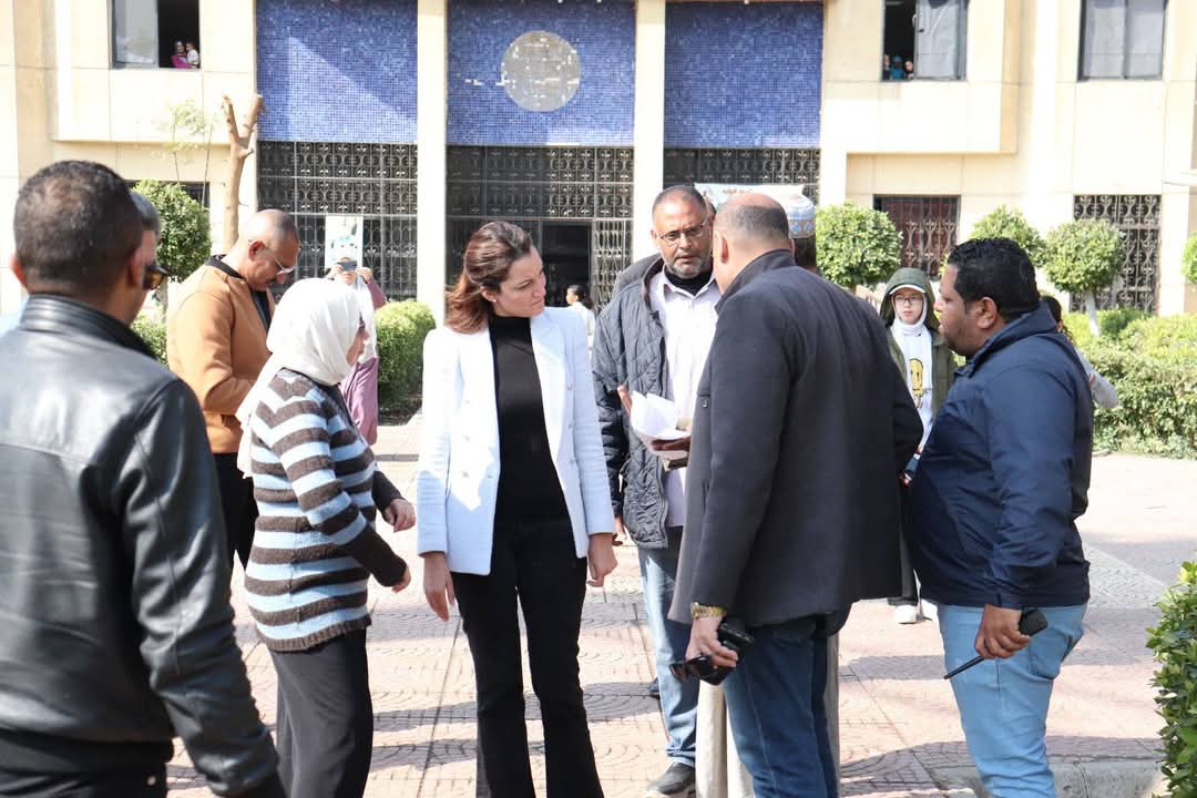 نائب محافظ الجيزة تتفقد أعمال التطوير بمحيط مكتبة خالد بن الوليد والكيت كات بإمبابة.. صور 4 نائب محافظ الجيزة تتفقد أعمال التطوير بمحيط مكتبة خالد بن الوليد والكيت كات بإمبابة.. صور