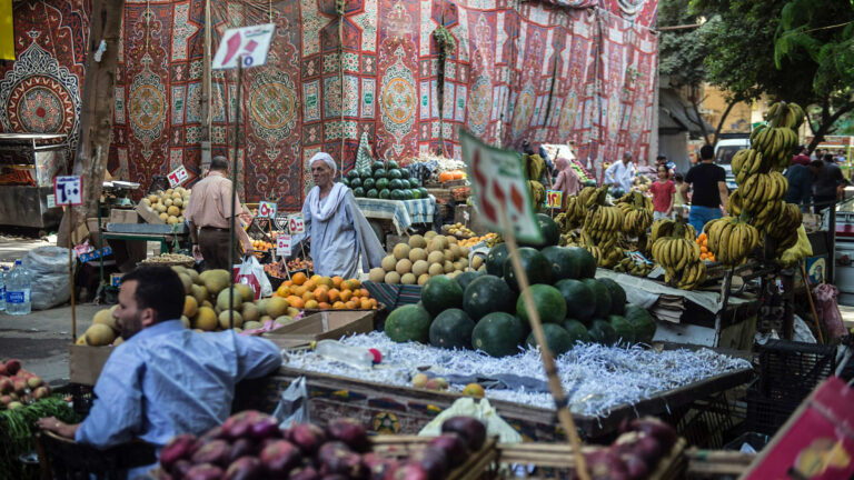 «سى أى كابيتال» تتوقع هبوط معدلات التضخم إلى 14% الشهر المقبل
